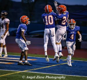 Image post by @westlakewarriorsfootball on Instagram