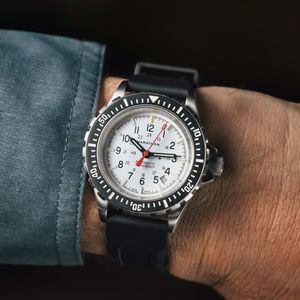 Image post by @marathonwatch on Instagram