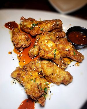 Image post by @houlihans on Instagram