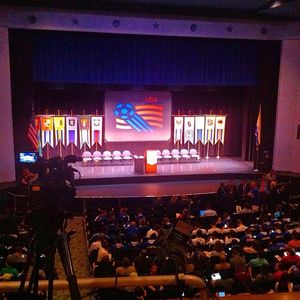 Image post by @hofstrau on Instagram