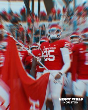 Image post by @uhcougarfb on Instagram