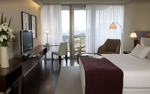 Image post by @hotelmadero on Instagram