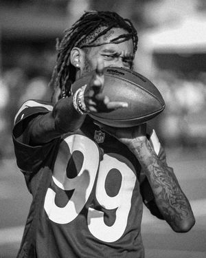 Image post by @dezhester on Instagram