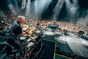 Image post by @defleppard on Instagram