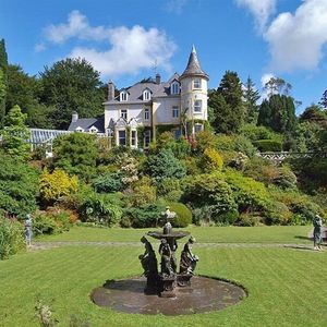 Image post by @christiesrealestate on Instagram