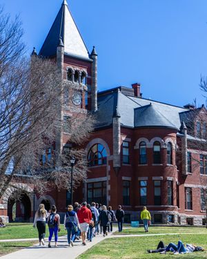 Image post by @uofnh on Instagram