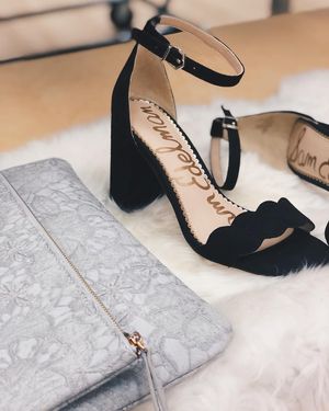 Image post by @shopoutoftown on Instagram