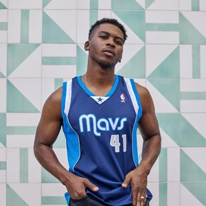 Image post by @dallasmavsshop on Instagram