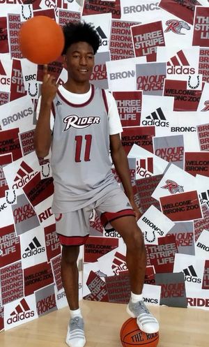 Image post by @ECPBasketball16 on Twitter