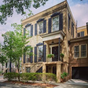 Image post by @christiesrealestate on Instagram
