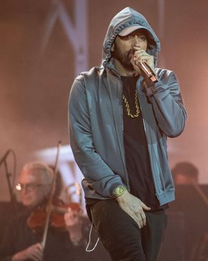 Image post by @shadyverse on Instagram