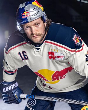 Image post by @redbullshop on Instagram