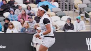 Video post by @charlestonopen on Twitter