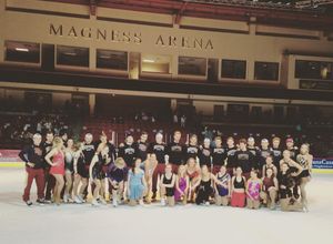 Image post by @du_hockey on Instagram