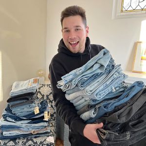 Image post by @poshmarkmens on Instagram
