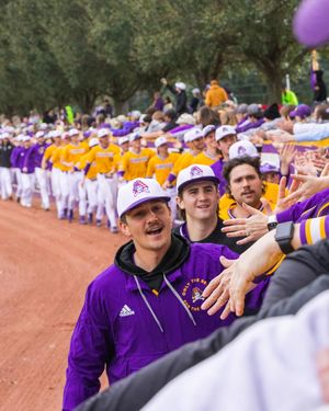 Image post by @ecuathletics on Instagram