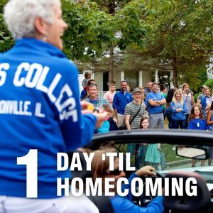 Image post by @IllinoisCollegeAlumni on Facebook