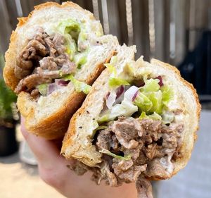 Image post by @dangelosandwiches on Instagram