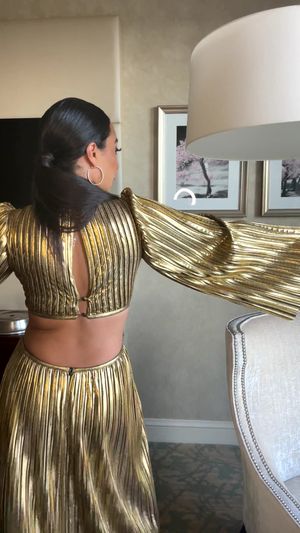Image post by @TheAngelaRye on Facebook