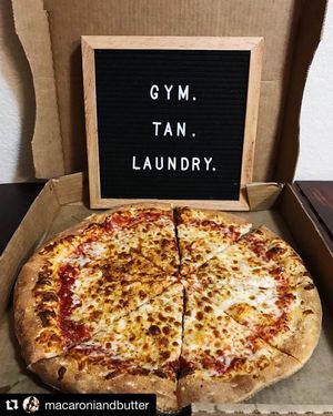Image post by @parryspizza on Instagram