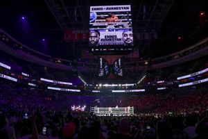 Image post by @MatchroomBoxing on Twitter