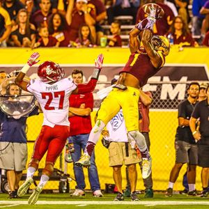 Image post by @ariannagrainey on Instagram