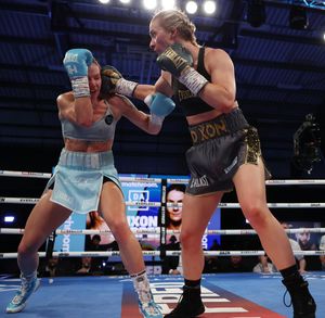 Image post by @MatchroomBoxing on Twitter