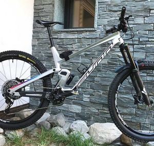 Image post by @bikerumor on Instagram