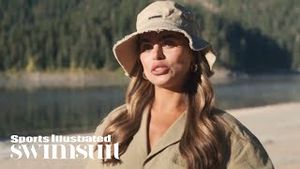 Video post by @siswimsuit on YouTube