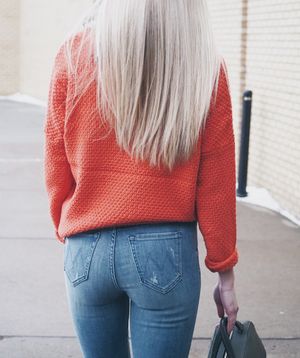 Image post by @shopoutoftown on Instagram