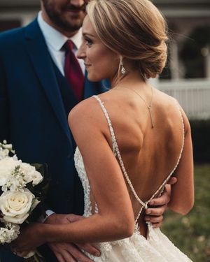 Image post by @theknot on Instagram