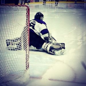 Image post by @tommiemhockey on Instagram
