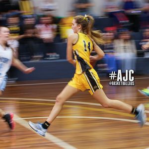 Image post by @basketballaus on Instagram