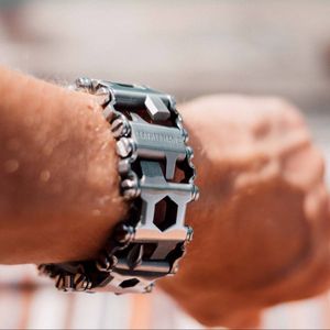 Image post by @leathermantools on Instagram