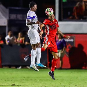 Image post by @ariannagrainey on Instagram