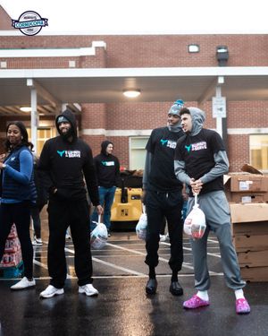 Image post by @hornets on Twitter