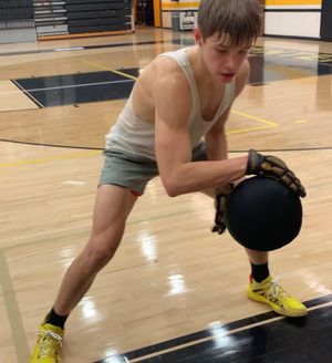 Image post by @elksbasketball on Instagram