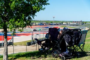 Image post by @nascaratcota on Instagram