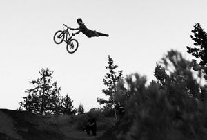 Image post by @foxmtb on Instagram