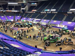Image post by @XLCenter on Facebook
