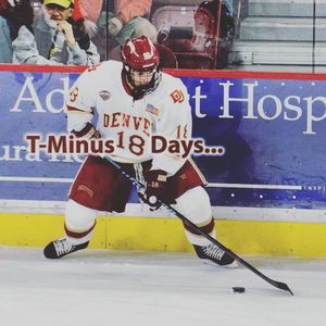 Image post by @du_hockey on Instagram