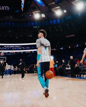 Image post by @melo on Instagram