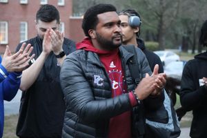 Image post by @bluehosembb on Instagram