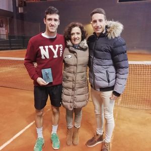 Image post by @vcumtennis on Instagram