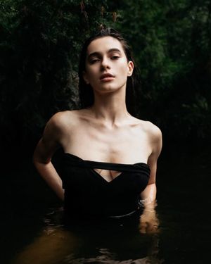 Image post by @agenciamodels_athens on Instagram
