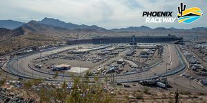 Image post by @phoenixraceway on Twitter