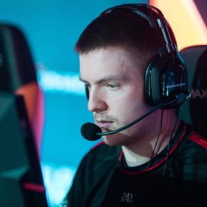 Image post by @complexitygaming on Instagram
