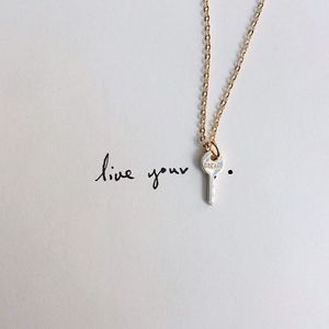 Image post by @shopoutoftown on Instagram