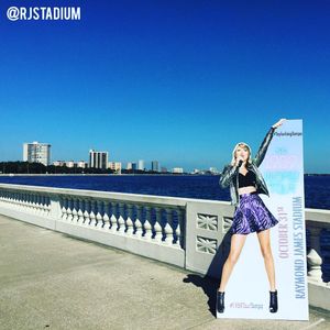 Image post by @rjstadium on Instagram