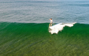 Image post by @wsl.qs on Instagram